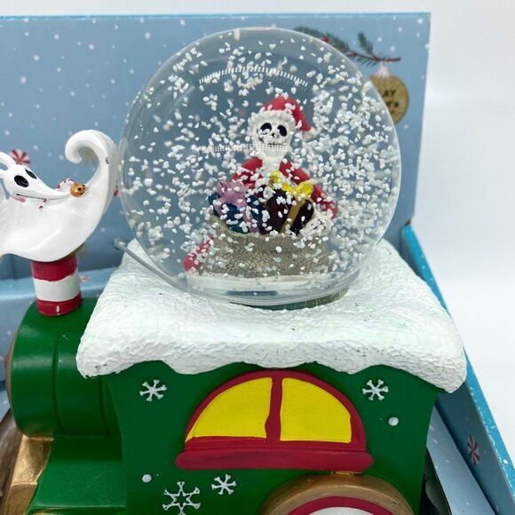 Disney Nightmare Before Christmas Musical Light Up Water Snow Globe Train New - Picture 6 of 12
